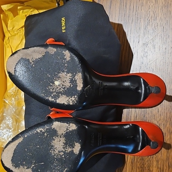 Fendi Orange Heels Elegant and Stylish - Picture 5 of 6